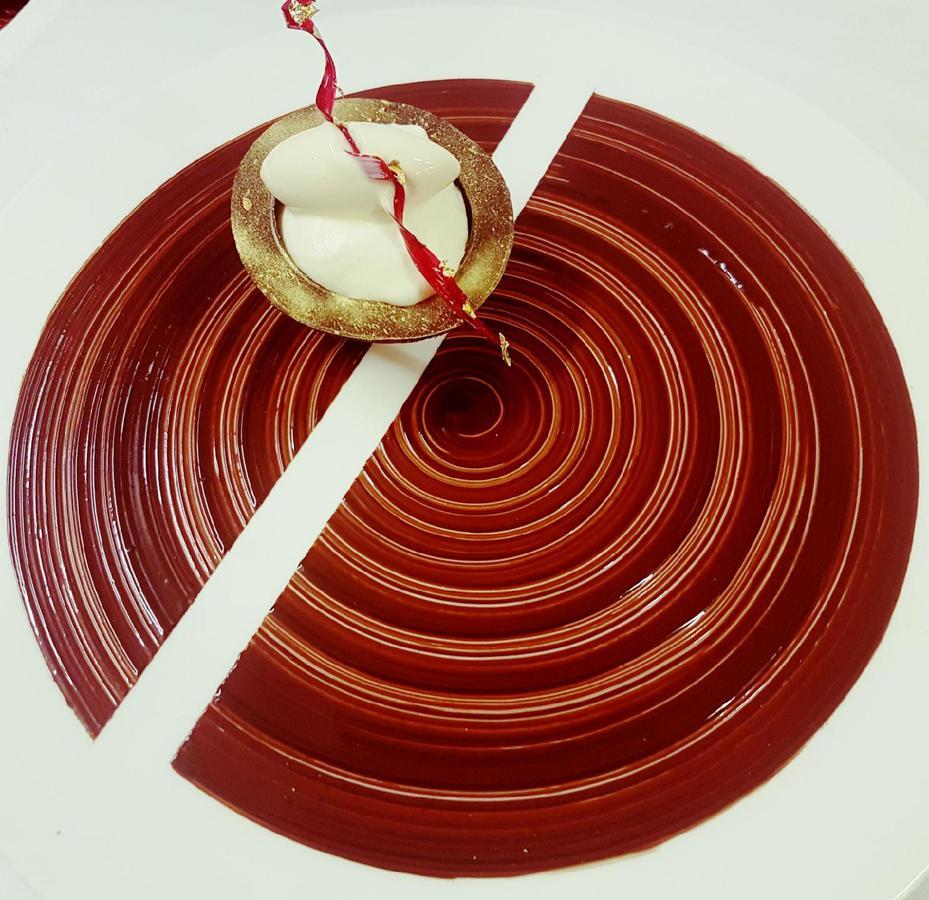 Restaurant Hotel Didier Meril دينار المظهر الخارجي الصورة